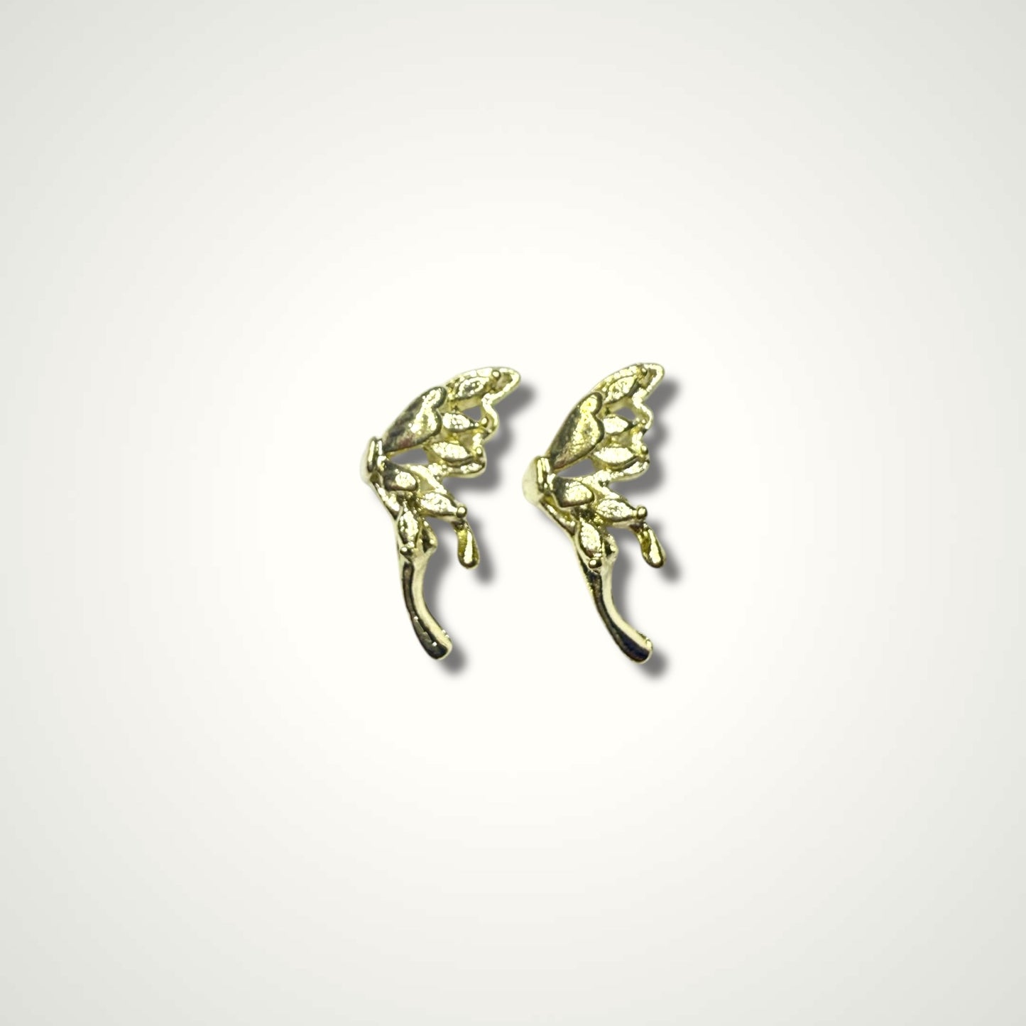 Golden Wings Charm 013