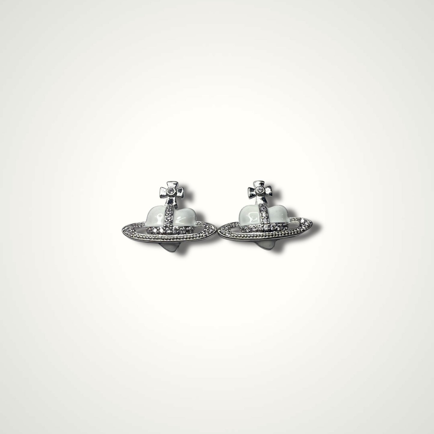 Heart's Embrace Charm 017