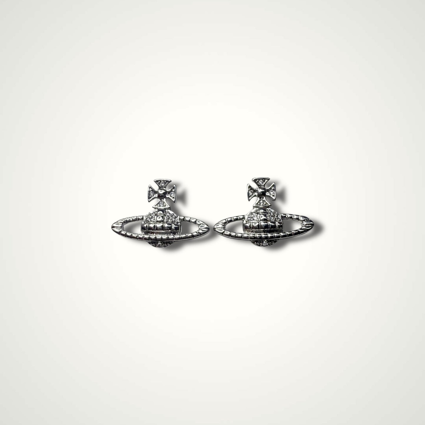 Twinkling Radiance Charm 018